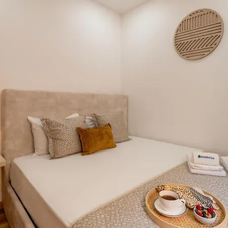 Bright & Spacious Flat In By Hostwise