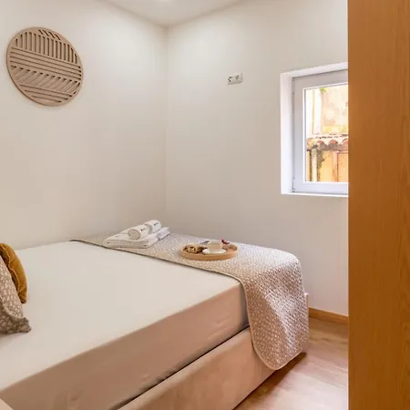 Bright & Spacious Flat In By Hostwise Appartamento Matosinhos (Porto)