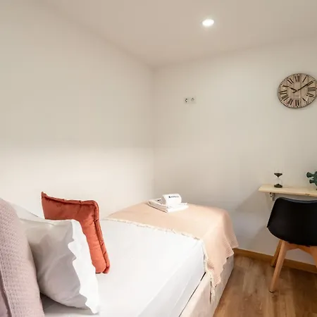 Bright & Spacious Flat In By Hostwise Apartman Matosinhos