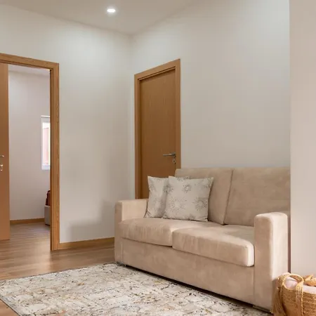 Bright & Spacious Flat In By Hostwise Matosinhos (Porto)