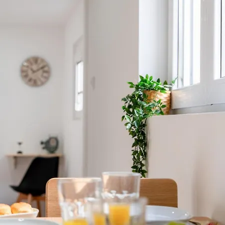 Bright & Spacious Flat In By Hostwise