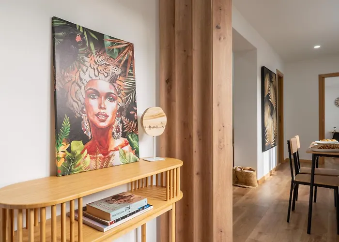 Bright & Spacious Flat In By Hostwise Matosinhos (Porto)